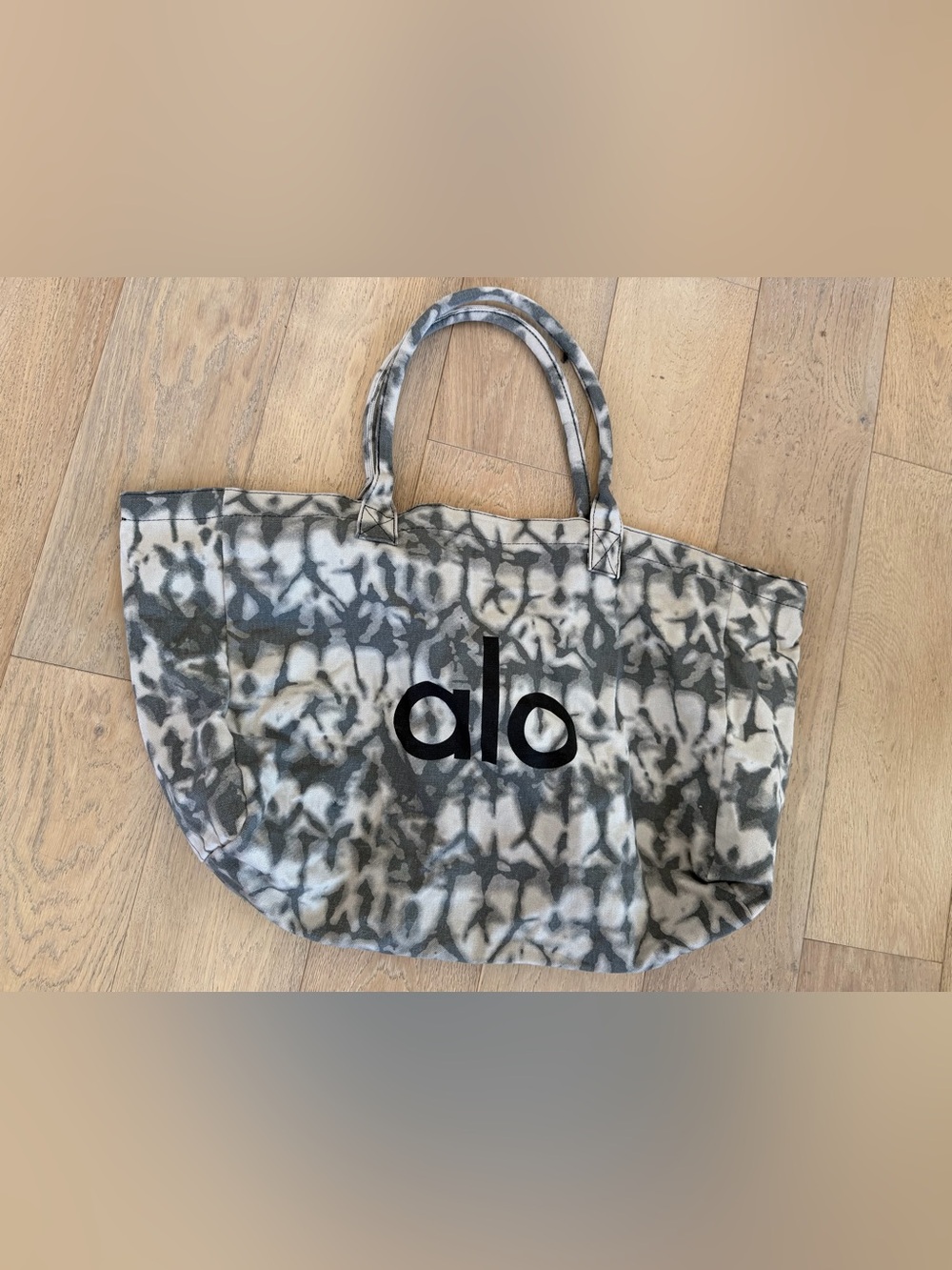 ALO Yoga Gray Tie-Dye Canvas Tote with Black Logo